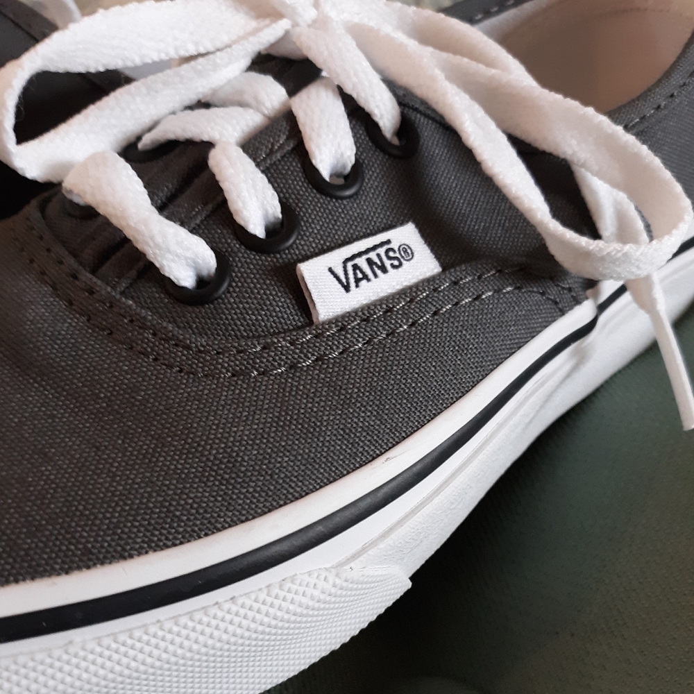 Kids 1.5 Van's, never worn